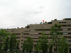 Installazione Stazione Meteo Davis Vantage Pro 2 - Vista del Palazzo dal giardino pubblico